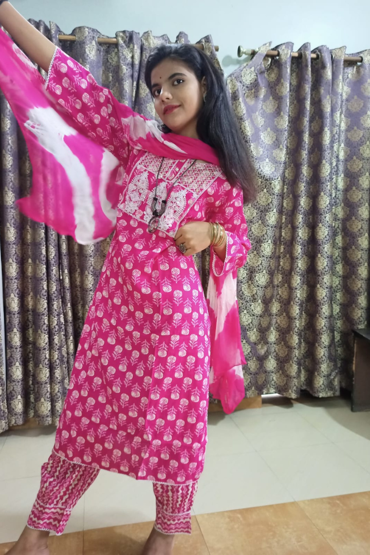 Pink yoke embroidery cotton suit set