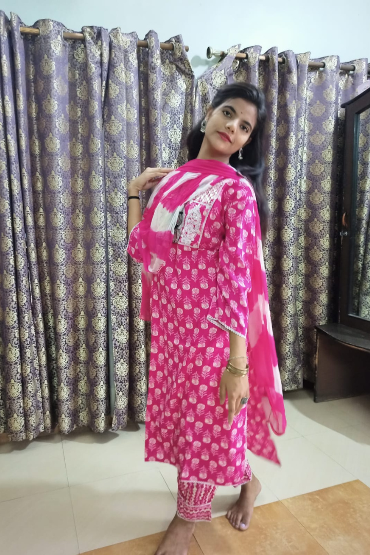 Pink yoke embroidery cotton suit set